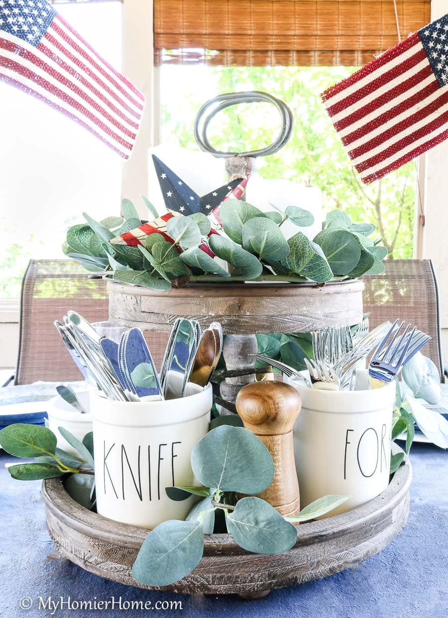 July 4th Tablescape-2 We love celebrating America, so if you are hosting a party or want some red, white, and blue vibes, check out my patriotic outdoor table decor!