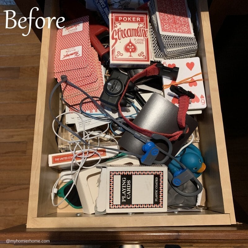 Working with a messy kitchen desk? These tips for kitchen desk organization will get from clutter to chaos-free organization for the quick win!