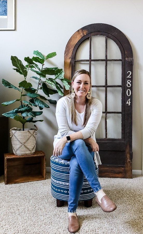 Photos of Me-2 Lookin' to create a home you love? I'm here to help you organize, prioritize, and get. it. done!