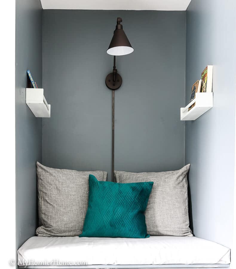 Reading Nook Not sure what to do with that awkward old TV cutout in your wall? Repurpose it fora DIY reading nook! It'll make the cutest place to read for all!