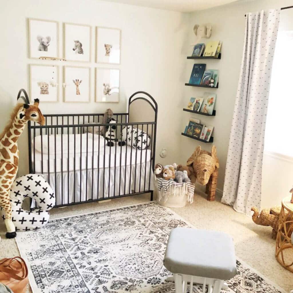 projectnursery.com - safari nursery Project Nursery has a ton of safari nursery ideas