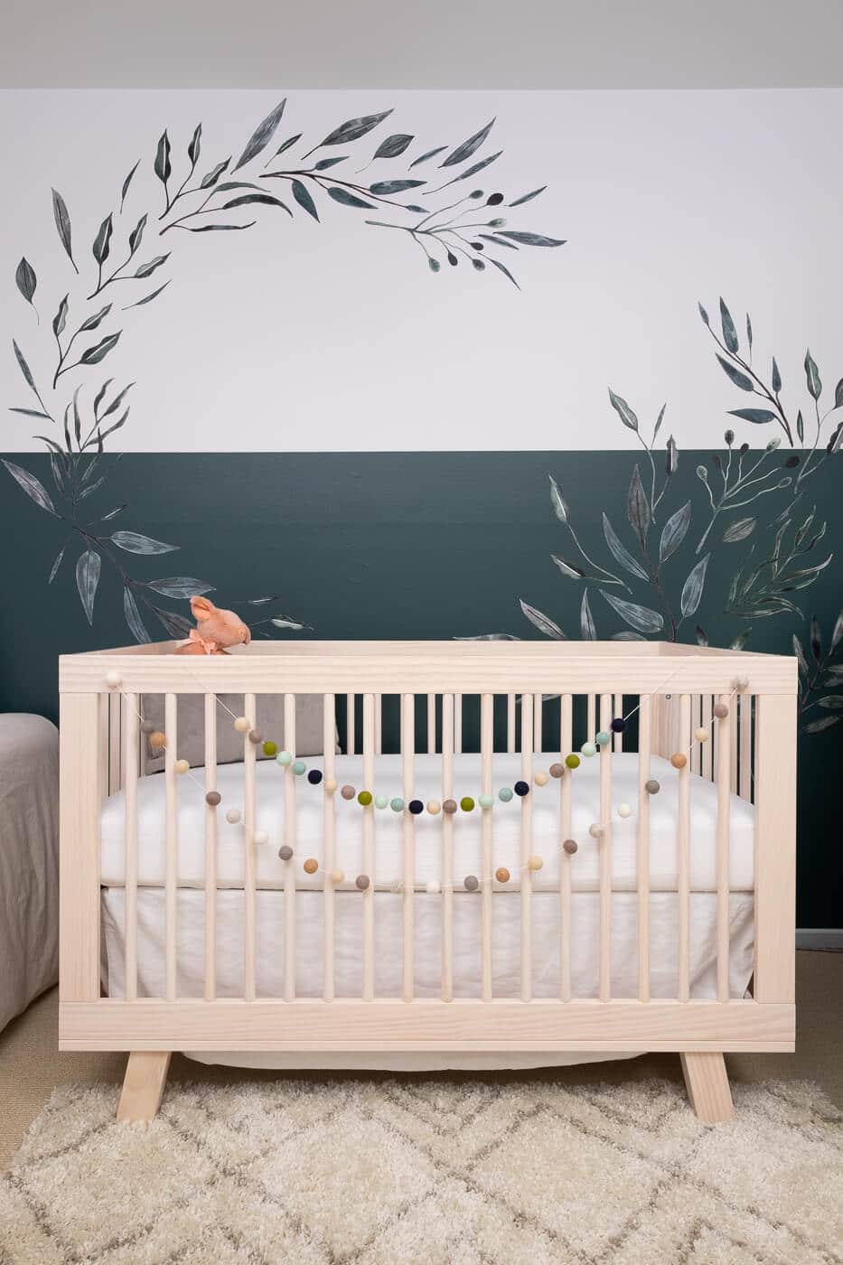 projectnursery.com - wall decals Project Nursery has all the best nursery inspiration especially cool decals with shopping links.